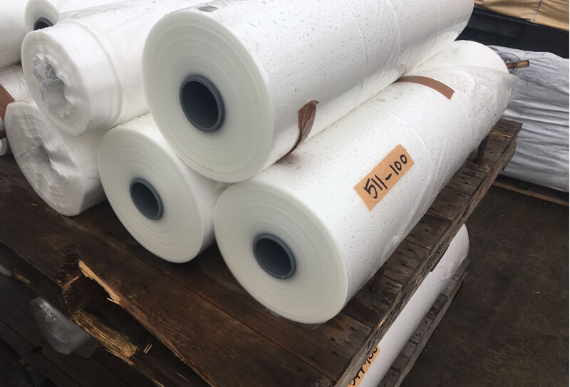 Rolls plastic scrap