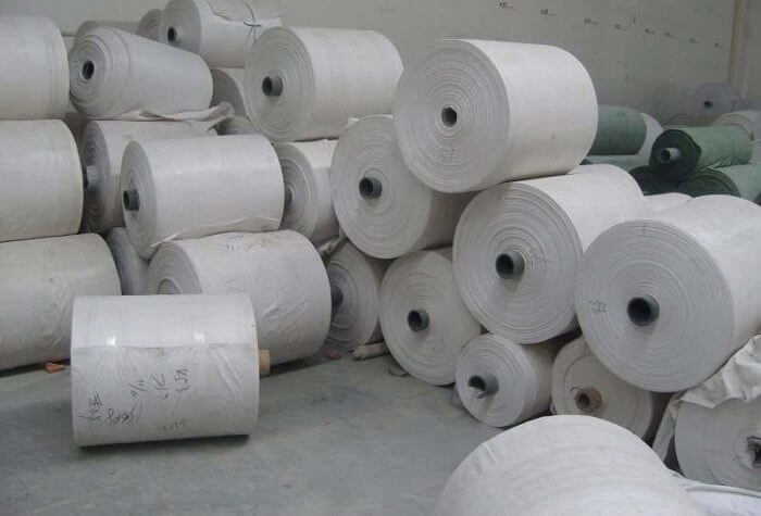 Rolls plastic scrap